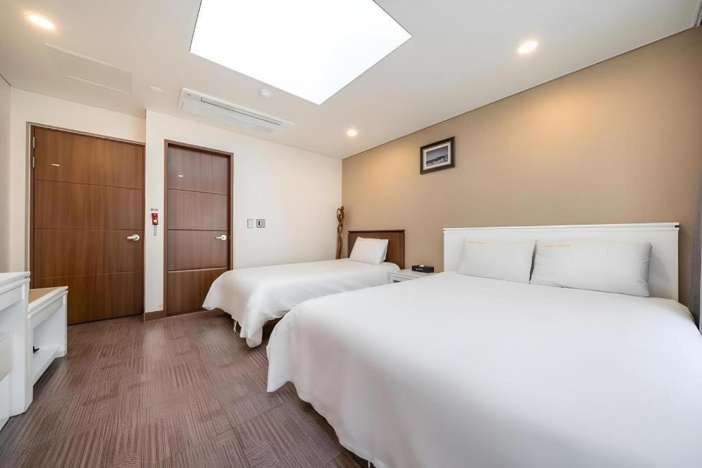Sea View Hotel Jeju Exterior foto